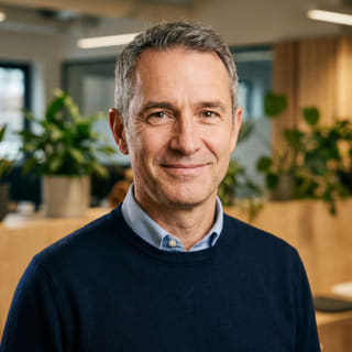 James Mitchell, Chief Executive Officer di Cendekia Sahamarta